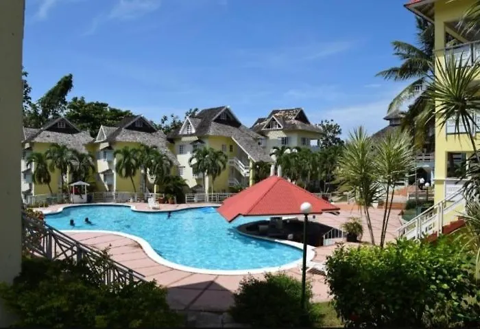 R.Y.C Bed & Breakfast Mystic Ridge Resort Bed & Breakfast *