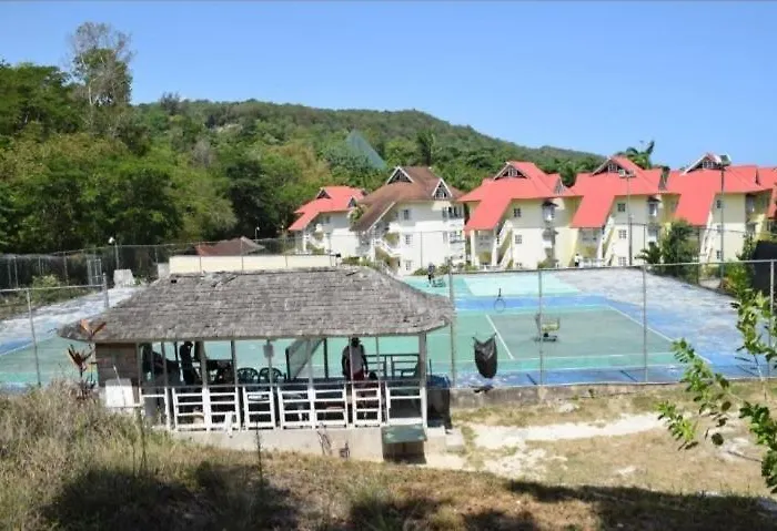 R.Y.C Bed & Breakfast Mystic Ridge Resort * Ocho Rios